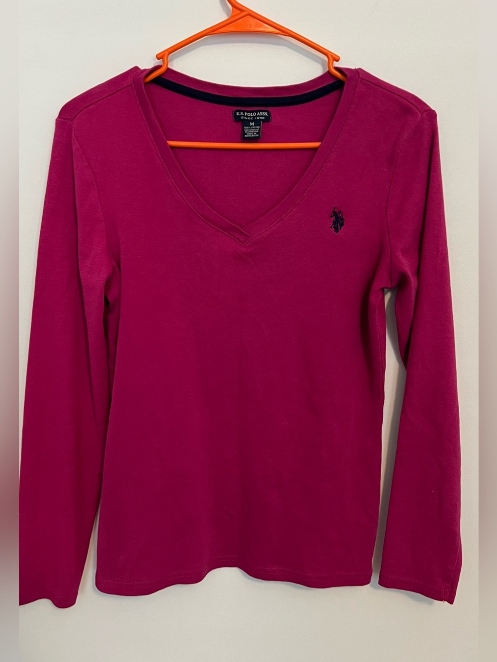 S. Polo Assn. Women's Long Sleeve V-Neck T-Shirt Magenta Size M 100% Cotton
